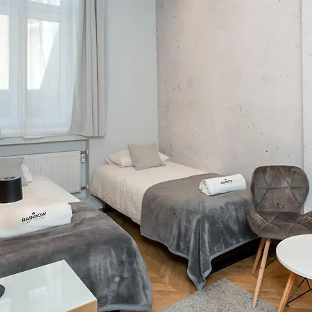 Apartament Rainbow 3 *