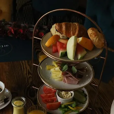 Apartment Rainbow 3 *