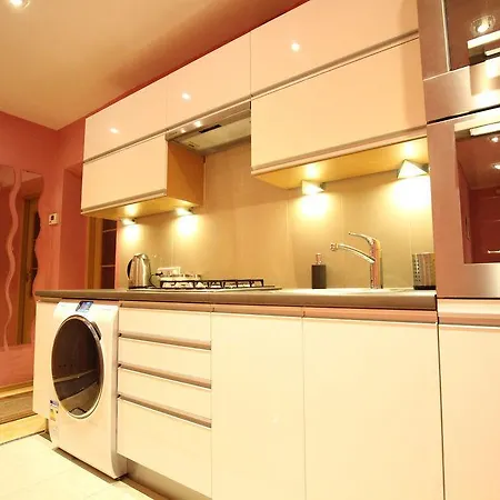 Apartment Rainbow 3