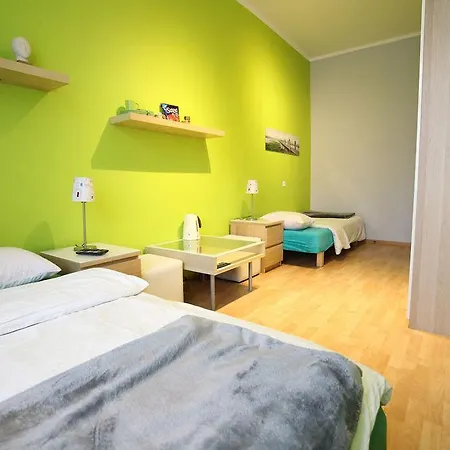 Apartment Rainbow 3 *