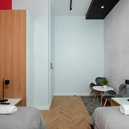 Rainbow 3 Apartment *